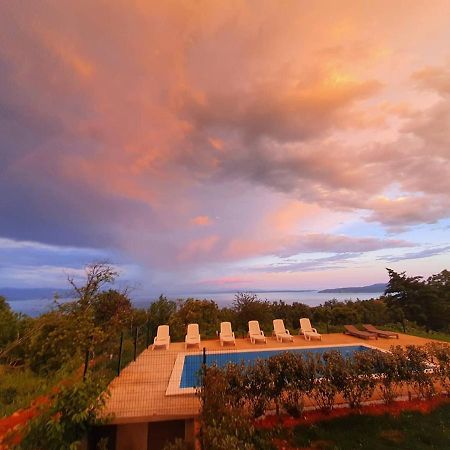 Apartments Nika With Swimming Pool And Beautiful Sea View Dobrec Экстерьер фото