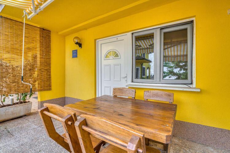 Apartments Nika With Swimming Pool And Beautiful Sea View Dobrec Экстерьер фото